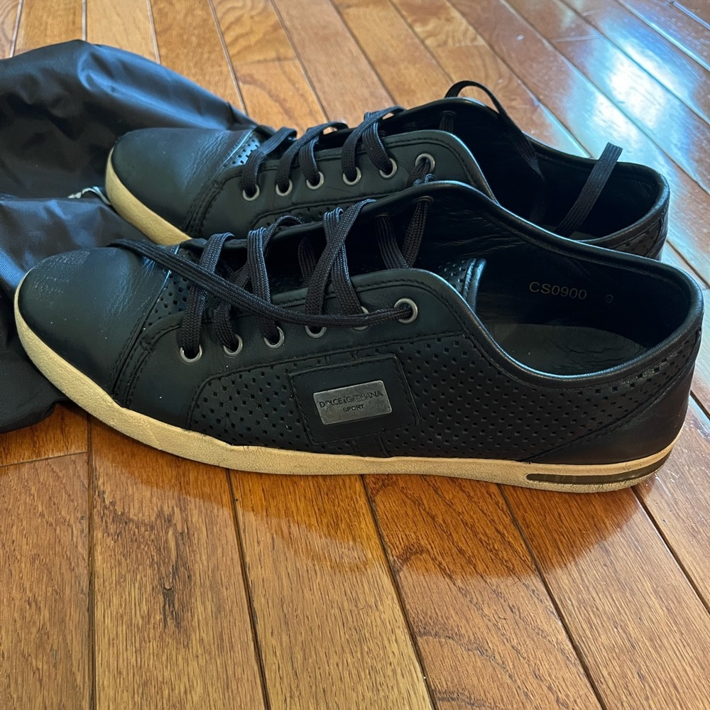 Dolce & Gabbana Black Perforated Sneakers Leather